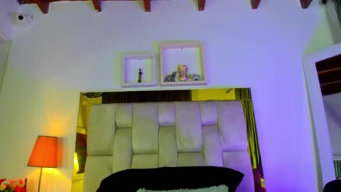 Isabella online show from 02/14/25, 12:03