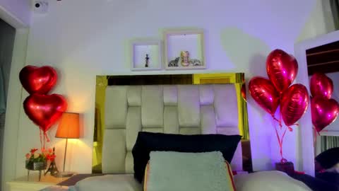 Isabella online show from 02/15/25, 12:01