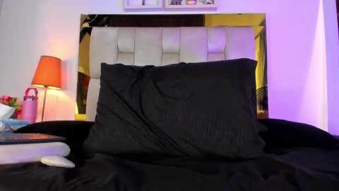 Isabella online show from 03/06/25, 03:13