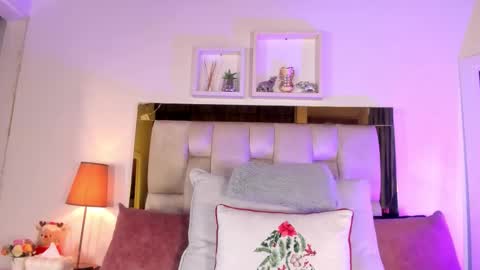 Isabella online show from 01/16/26, 12:09