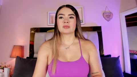 Isabella online show from 04/21/26, 12:11