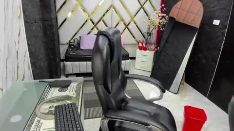 emily  online show from 04/15/26, 01:40