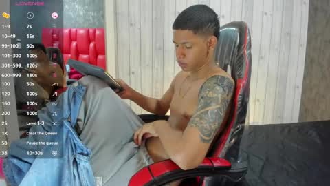 _erick_j online show from 04/22/26, 08:21