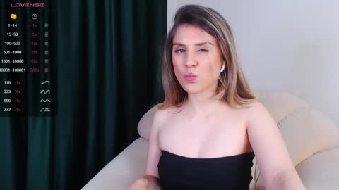 _esmeraldiyaa_ online show from 12/27/24, 08:50