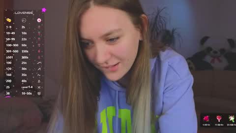 Evie online show from 01/12/25, 08:36