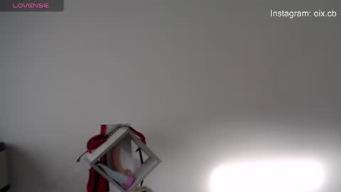  Exa help me position myself with your thumb up thanks  online show from 12/19/24, 08:44