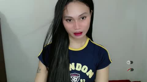 STEFFANNY WELL. online show from 02/16/25, 10:10