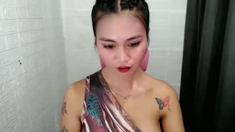 STEFFANNY WELL. online show from 11/20/25, 07:57