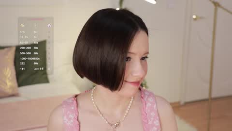 Essie  online show from 12/26/24, 09:47