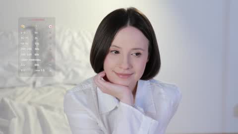 Essie  online show from 01/30/25, 01:22