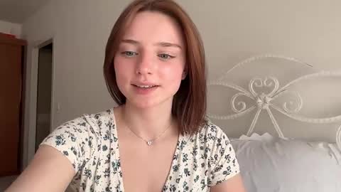 Alice Sorry friends. I wont be able to see you today see you tomorrow. online show from 04/11/26, 07:45