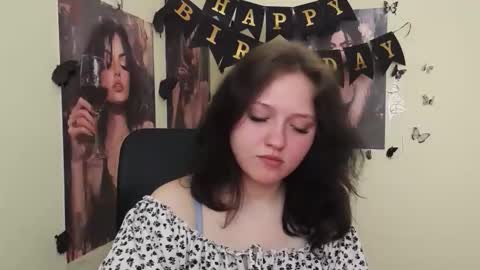 Snapshot of _foxy_lady chatting on 05/01/26, 06:29 Alice online show from 05/01/26, 06:29