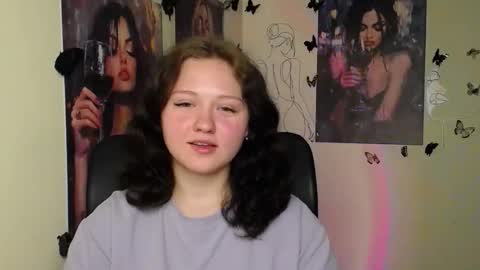 Snapshot of _foxy_lady chatting on 05/14/26, 07:04 Alice online show from 05/14/26, 07:04