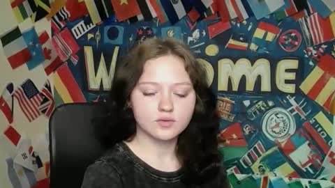 Snapshot of _foxy_lady chatting on 05/30/26, 06:10 Alice online show from 05/30/26, 06:10