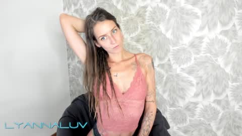 Lyanna and Derek online show from 02/01/25, 02:05