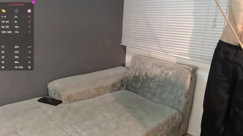 Snapshot of _funny_room_ chatting on 02/05/25, 02:26 Laura Juan online show from 02/05/25, 02:26