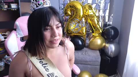 we are hot friends online show from 12/31/24, 02:47