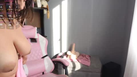 we are hot friends online show from 01/02/25, 12:46