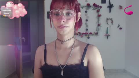 Snapshot of _galya_ chatting on 06/07/26, 01:43 Galya online show from 06/07/26, 01:43