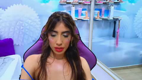 _gold_strawberry_ online show from 06/17/26, 11:23