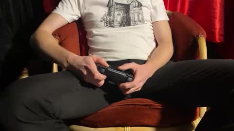 Snapshot of _goodknight chatting on 11/05/25, 09:53 GOODKNIGHT online show from 11/05/25, 09:53