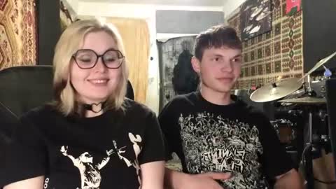 Snapshot of _gothpunk_ chatting on 06/30/26, 11:17 Helen and Dan online show from 06/30/26, 11:17
