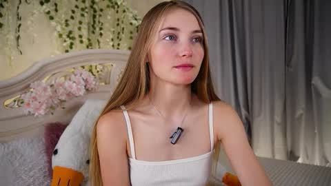 Milly online show from 10/11/25, 02:22