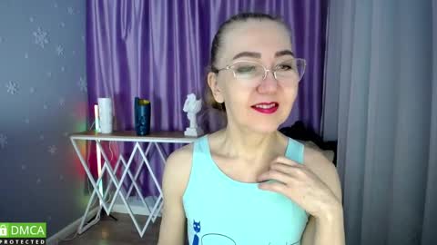 _greybunny_ online show from 02/15/25, 08:33