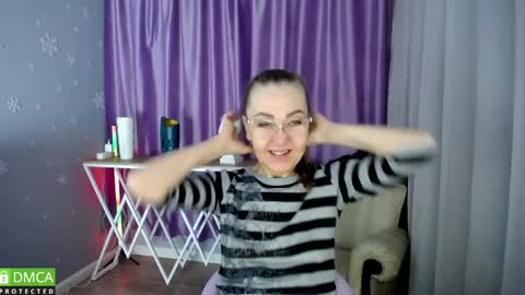_greybunny_ online show from 03/07/25, 06:13