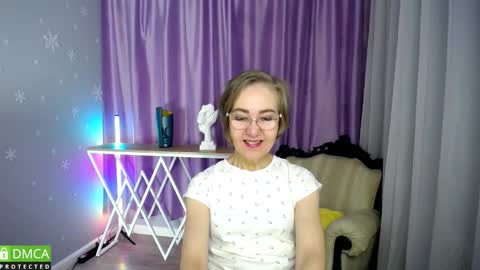 _greybunny_ online show from 10/19/25, 10:05