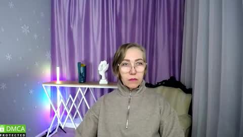 _greybunny_ online show from 10/21/25, 10:05