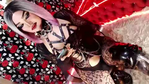 GoDDess  Chloe online show from 11/18/25, 08:13