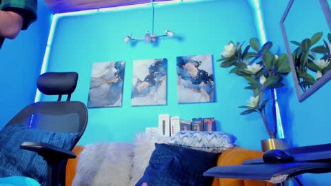 Mathews online show from 01/28/25, 02:21