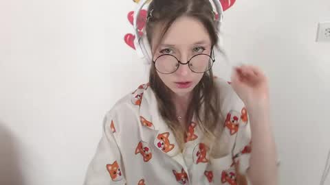 Hannaolotl online show from 04/22/26, 10:06