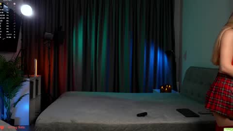 Snapshot of _healing_hottie_ chatting on 05/11/26, 07:11 Veronica online show from 05/11/26, 07:11