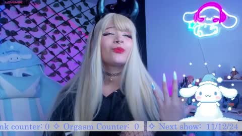 Snapshot of _heavenly_blue_ chatting on 12/11/24, 04:18 Bluey online show from 12/11/24, 04:18