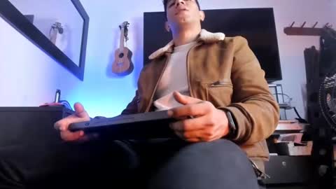 Heracles online show from 12/08/24, 03:45