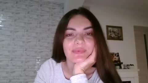 Snapshot of _hidden_frommymoom_ chatting on 06/13/26, 11:57 Criss4u online show from 06/13/26, 11:57