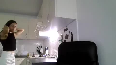 Snapshot of _hidden_frommymoom_ chatting on 07/05/26, 08:43 Criss4u online show from 07/05/26, 08:43