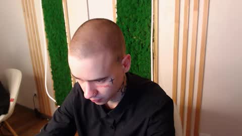 _honeyberry_ online show from 03/17/26, 10:24