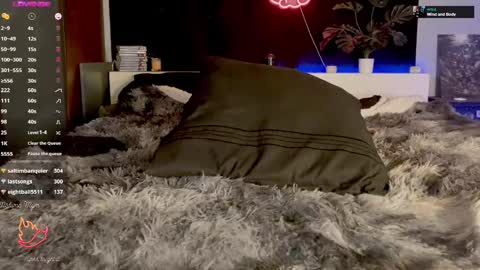 _horny_makima_ online show from 02/13/25, 03:56