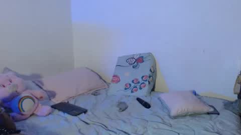 KEYLA Y SAMUEL online show from 04/12/26, 05:12