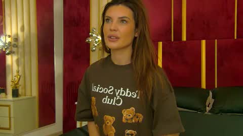 _hot_neighbour online show from 01/15/26, 04:28