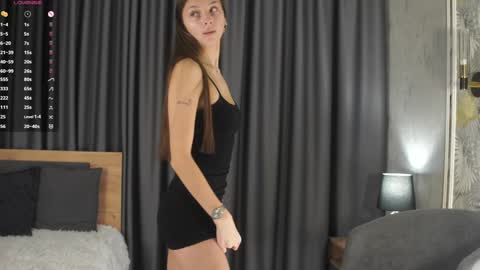 Ava 3 online show from 11/28/25, 01:08