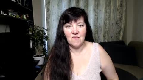 Snapshot of _illusion_ chatting on 08/06/26, 10:39 Illusion online show from 08/06/26, 10:39
