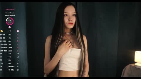 Snapshot of _in_the_end_ chatting on 05/23/26, 04:00 you Mia online show from 05/23/26, 04:00