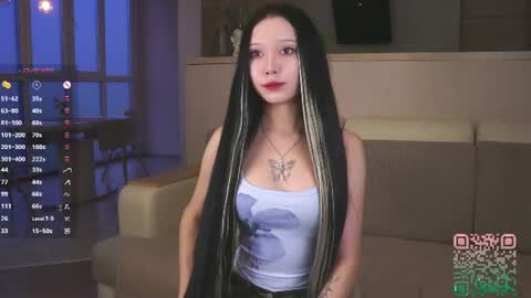 Snapshot of _in_the_end_ chatting on 06/12/26, 04:17 you Mia online show from 06/12/26, 04:17