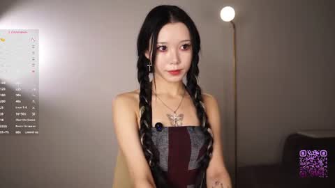 Snapshot of _in_the_end_ chatting on 07/28/26, 04:05 you Mia online show from 07/28/26, 04:05