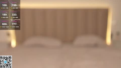 _iris_on_cam_ online show from 06/15/26, 08:44