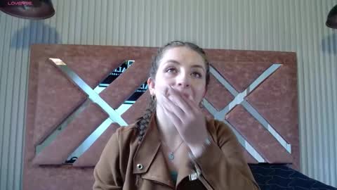 Isa online show from 03/22/26, 04:32